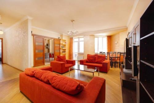Large 2 Bedrooms with Balcony near North Ave! Abovyan street!