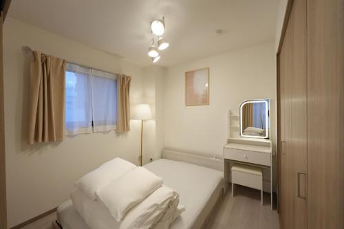 New OPEN!難波まで電車で5分!花園町駅徒歩1分!ホテルリネン使用 205
