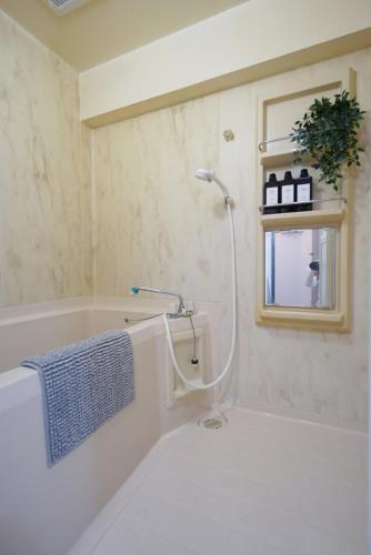 紙風船3min Walk to Station 5min to Namba Entire Private House for 8