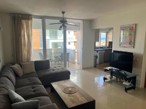 Superb Seaview Flat, Prime Area