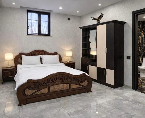 Taaj Restaurent and Resort