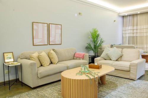 Spacious 3BR w Garden I Westown