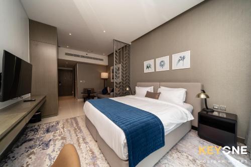 Elegant Studio Living in Privé