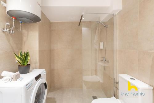 Romantic Studio With Ceiling Window Near Acropolis!