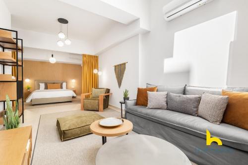 Romantic Studio With Ceiling Window Near Acropolis!