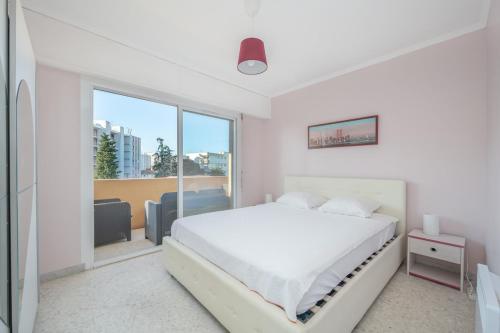 Appartement T2 Juan les Pins proche de la mer