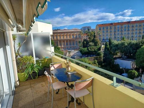 L'escale à la French Riviera