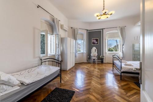 Heritage Apartments Old Town Split-2