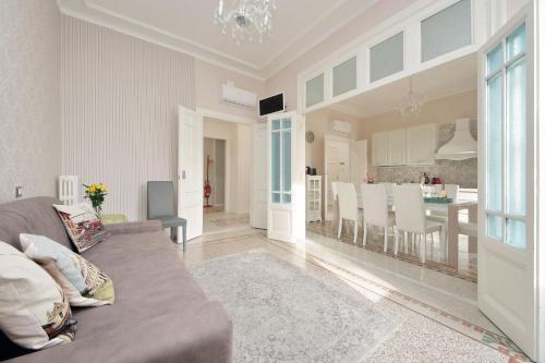 Interno 5 elegante residenza per 10 pax vicina a Colosseo e Santa Maria Maggiore