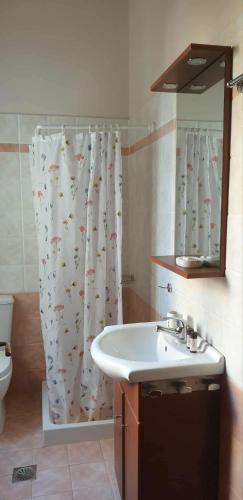 KARAVELAS Rentals