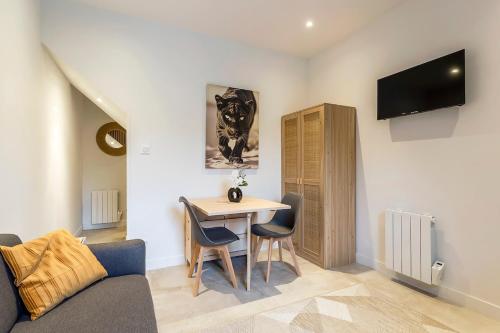 Exceptional Apartment - Terrace 2P Oullins