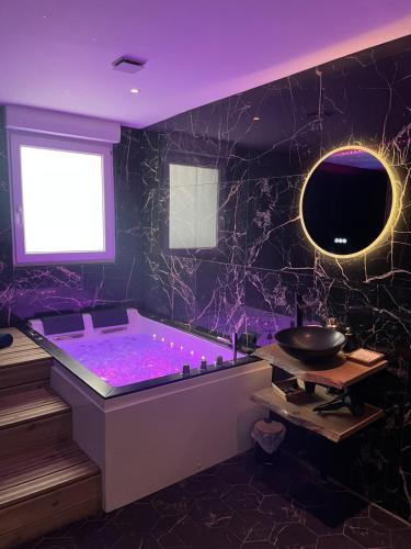 Suite Spa Sauna - Charleville - UNE PARENTHESE ARDENNAISE