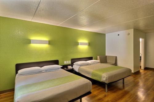 Letto o letti in una camera di Motel 6-Danvers, MA - Boston North