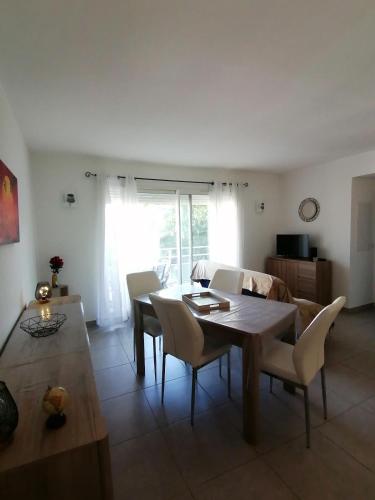 T2 lumineux-150m Plage-Wifi