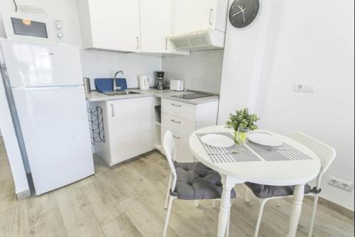Canovas Nerja- Estudio Corona 410
