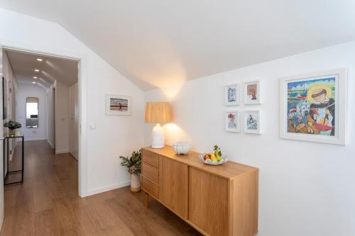 Sunny Center Apartment