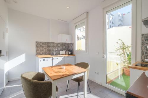 Marvellous Apt with a Large Private Terrace