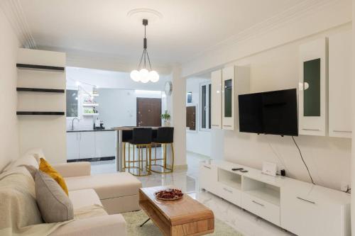 A Haven in Kypseli A Basement Apartment