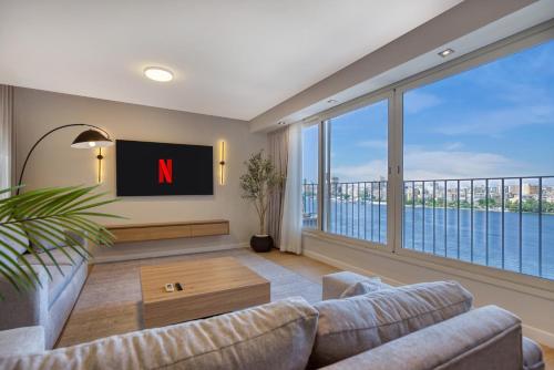 Elegant 4BR Escape | Full Nile View & Modern Vibe