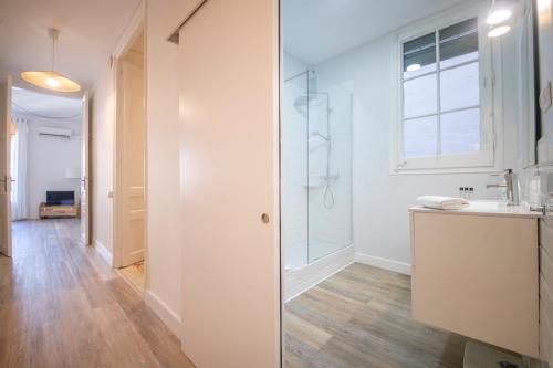 You Stylish Eixample Apartments