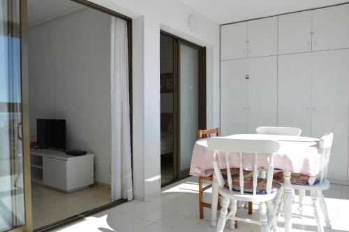 GEMELOS2 Loysan apt. with pool