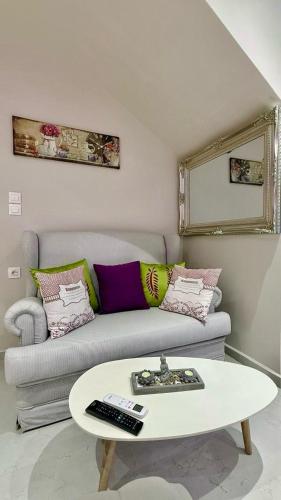 Aggelos Room 3