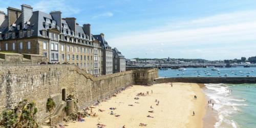 Appartement calme 4 à 5 personnes Saint Malo Intra Muros 5 mns plages