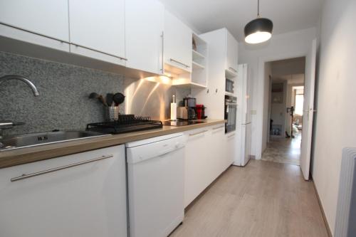 PROCHE CARLTON One bedroom Apartment