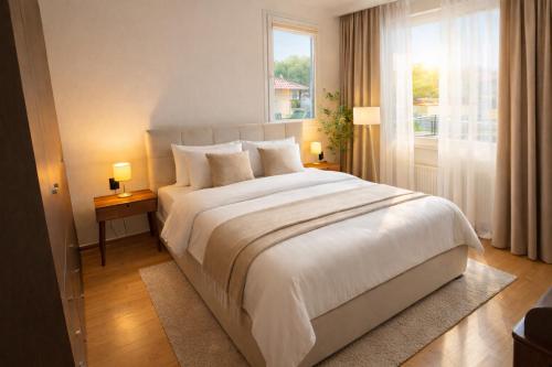 Elegant Old Town Suite