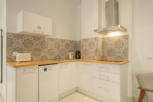 Chic & Comfortable Apartment, Private Terrace photo 23