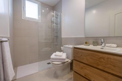 Bright 2-Bed Apartment in Las Letras Madrid