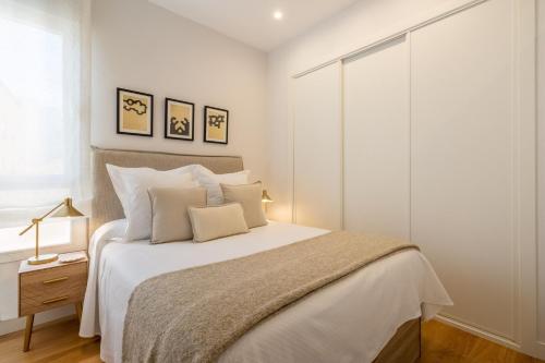 Chic 2-Bed Apartment in Las Letras Madrid