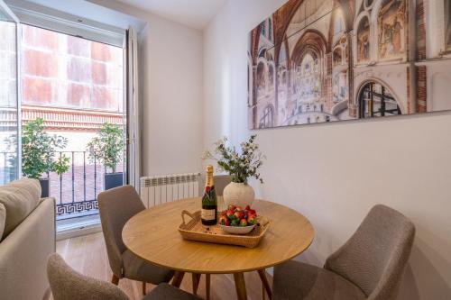Charming Apartment in the Heart of Las Letras