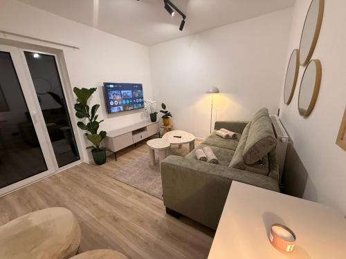 Apartmány Adelia - Apartmánový dom Pinea - Lia
