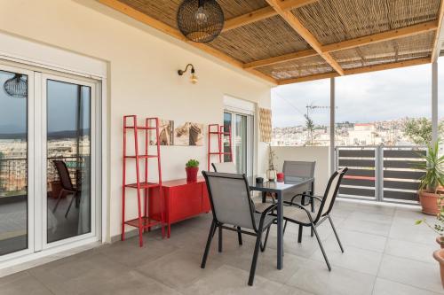 Unique Skyview Apartment-Downtown