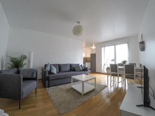 Foto Explore Versailles and Paris a brand new apt65m & PK