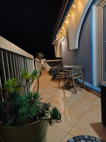 Le Sémaphore - appartement climatisé, grande terrasse vue mer - parking, wifi