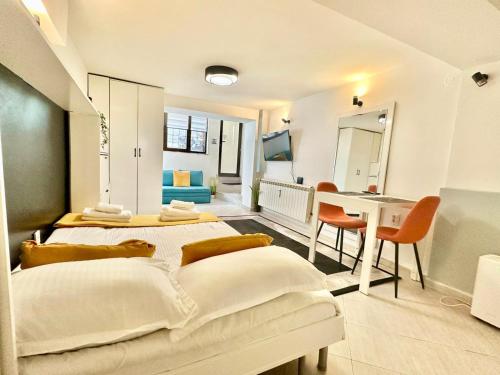 Heart of Sofia Chic Studio steps from Vitosha Blvd