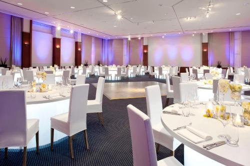 Crowne Plaza Berlin City Centre Ku'damm by IHG photo 74