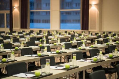 Crowne Plaza Berlin City Centre Ku'damm by IHG photo 79