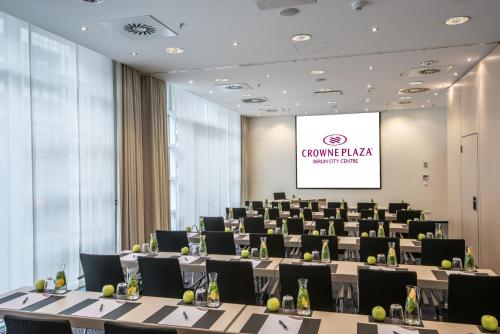 Crowne Plaza Berlin City Centre Ku'damm by IHG photo 111