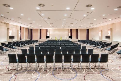 Crowne Plaza Berlin City Centre Ku'damm by IHG photo 109