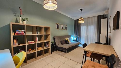 Walk Everywhere - Peaceful, Lovely, 1st floor, flat near Agias Sofia Church