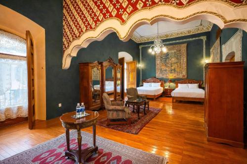 เตียงในห้องที่ La Casa de la Marquesa
