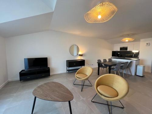 Duplex T4 Centre-ville Arcachon, 6 pers, Terrasses avec Aperçu Bassin, Plage 100m - FR-1-474-261