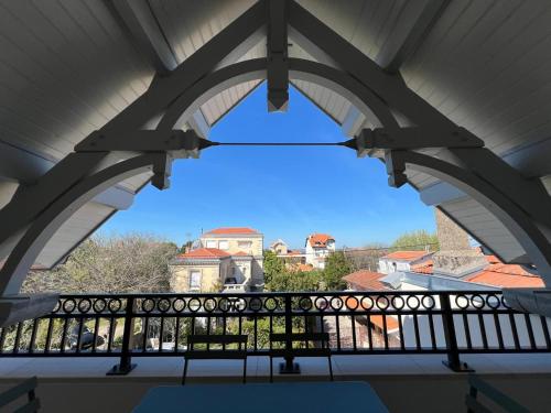 Duplex T4 Centre-ville Arcachon, 6 pers, Terrasses avec Aperçu Bassin, Plage 100m