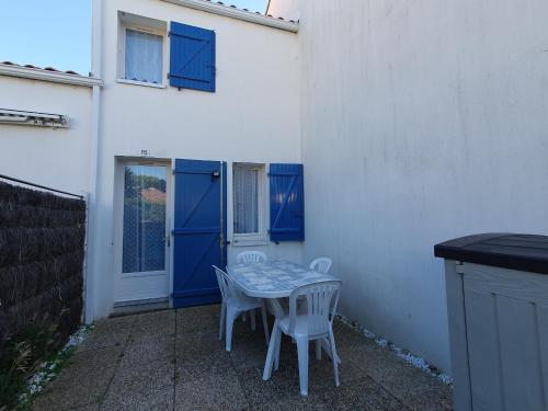 Maisonnette confortable proche plage, 4 pers, parking privé - FR-1-476-203