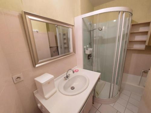 Appartement Cozy, 4 Pers, Centre-Ville, Proche Plage et Commerces