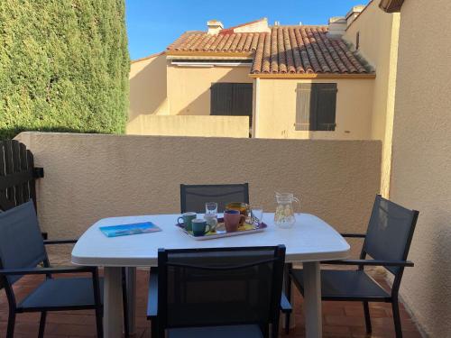 Appartement T2 Mezzanine Climatisé, 6 Pers, Proche Mer, Parking Privé, Leucate - FR-1-798-10
