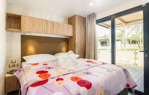 2 Bedroom Stunning Stacaravan In Vabriga